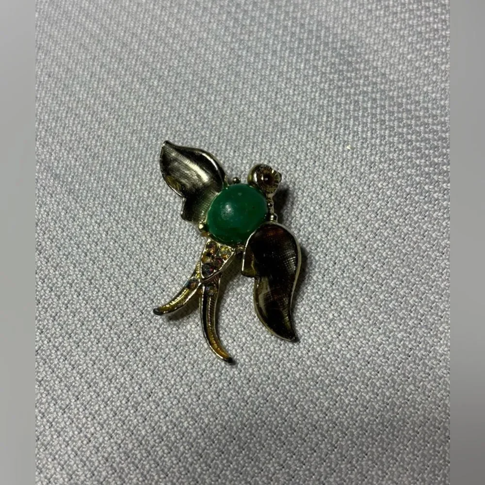 Vintage Goldtone Bird Brooch Excellent Preloved Condition